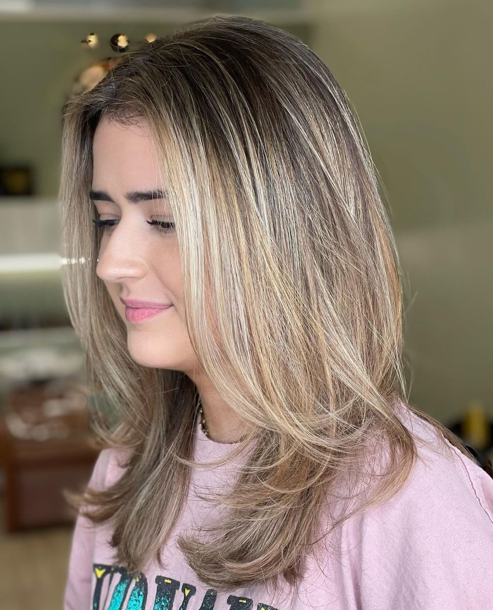 Midi Layered Cut for Fine Hair and Chubby Face