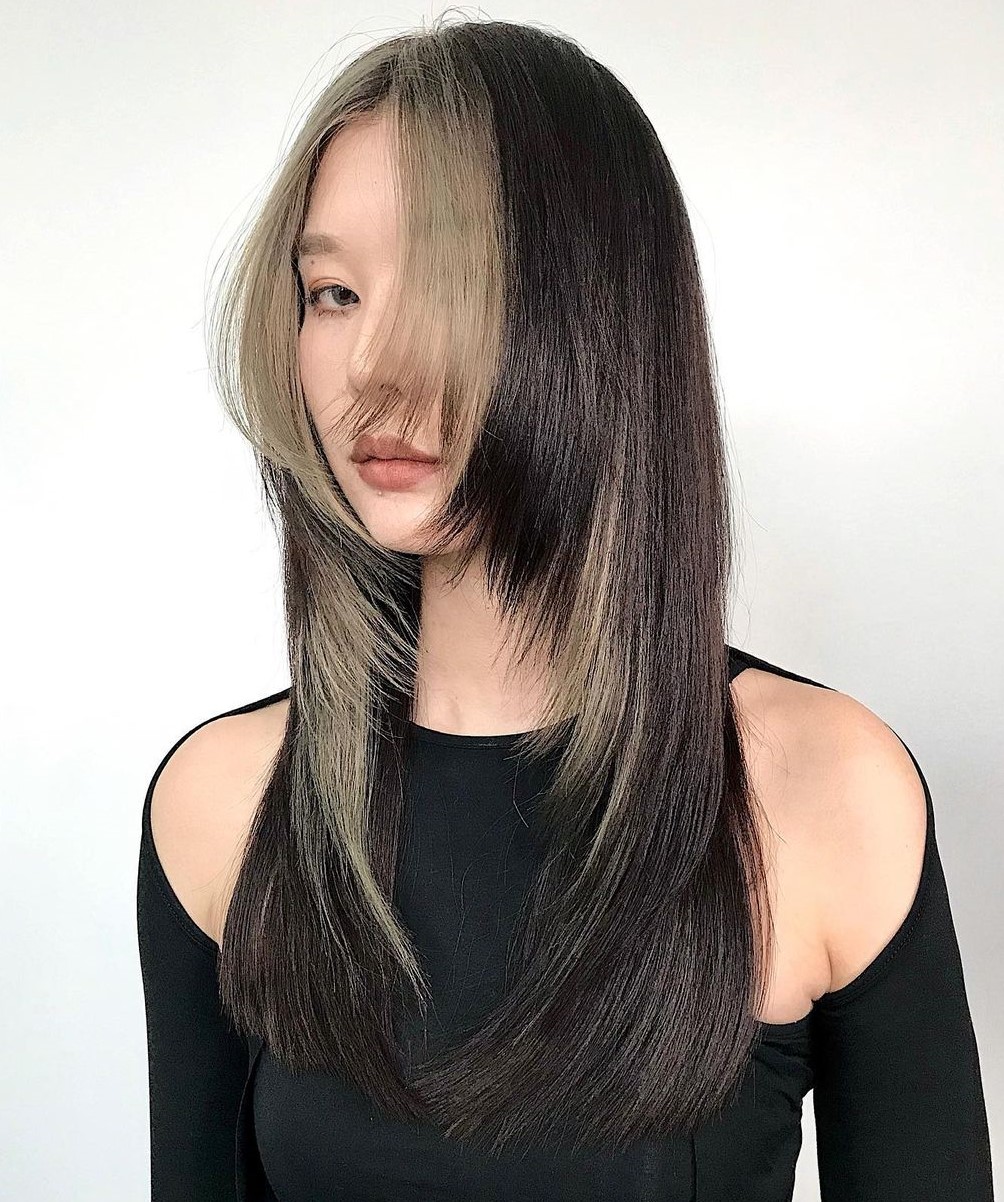 Two-Tone Straight Hair with Razored Front